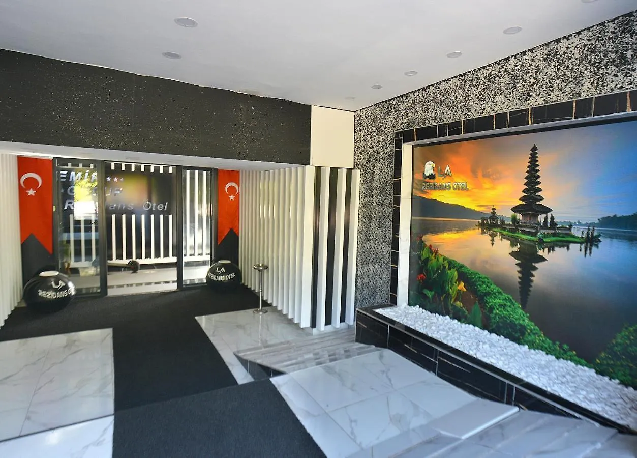 La Rezidans Hotel Antalya 3*,